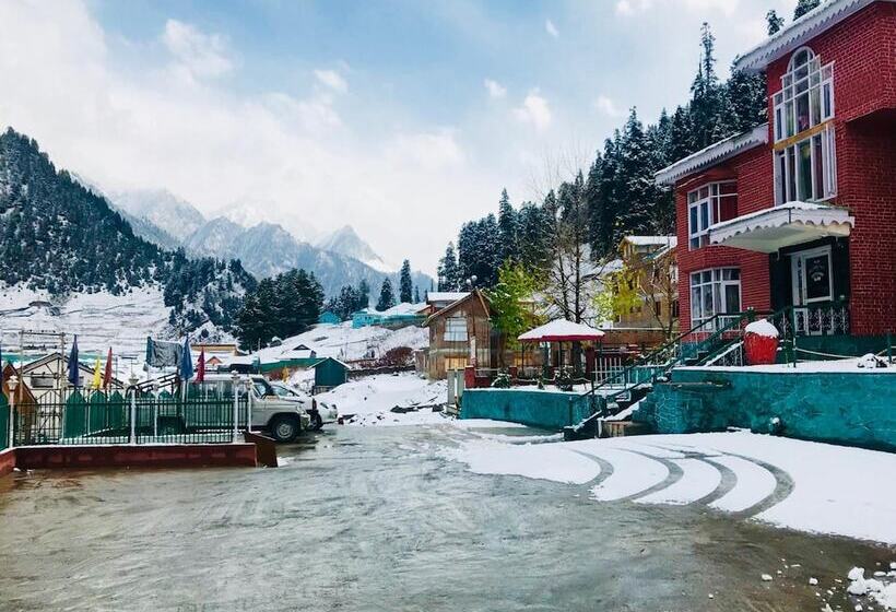 فندق Glacier Heights