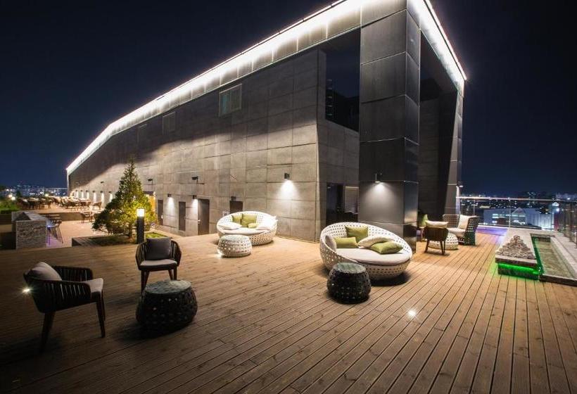 فندق Ramada By Wyndham Jeonju