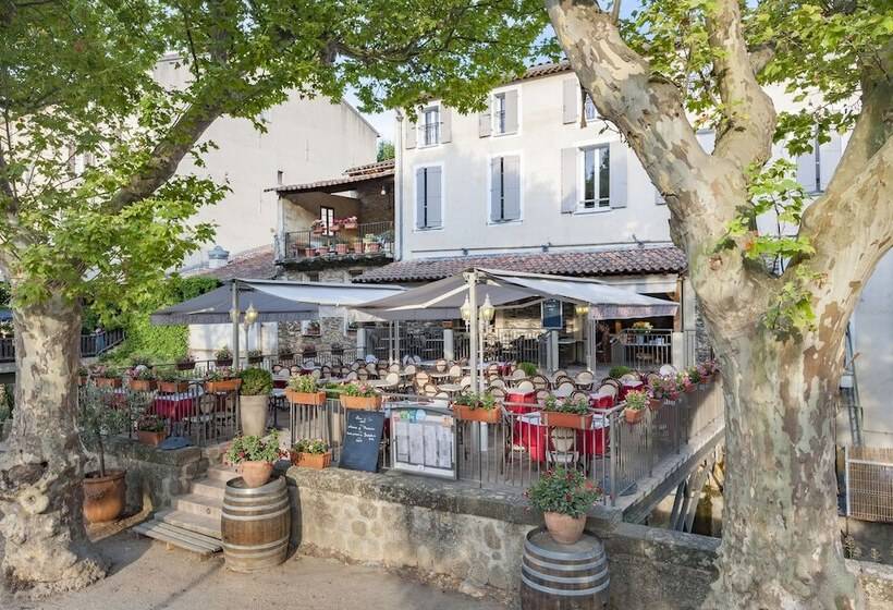 ホテル Restaurant Des Maures