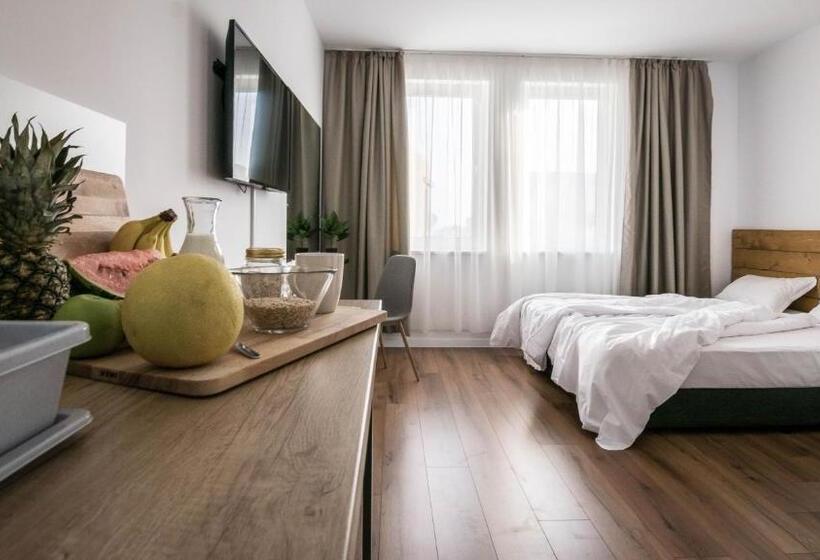 هتل The Mint Villa   Saint Vlas