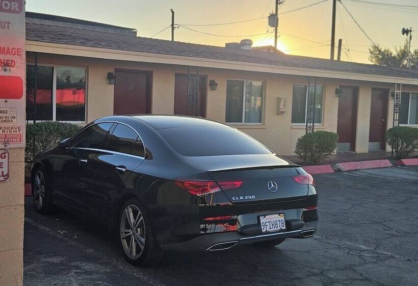 Branding Iron Motel