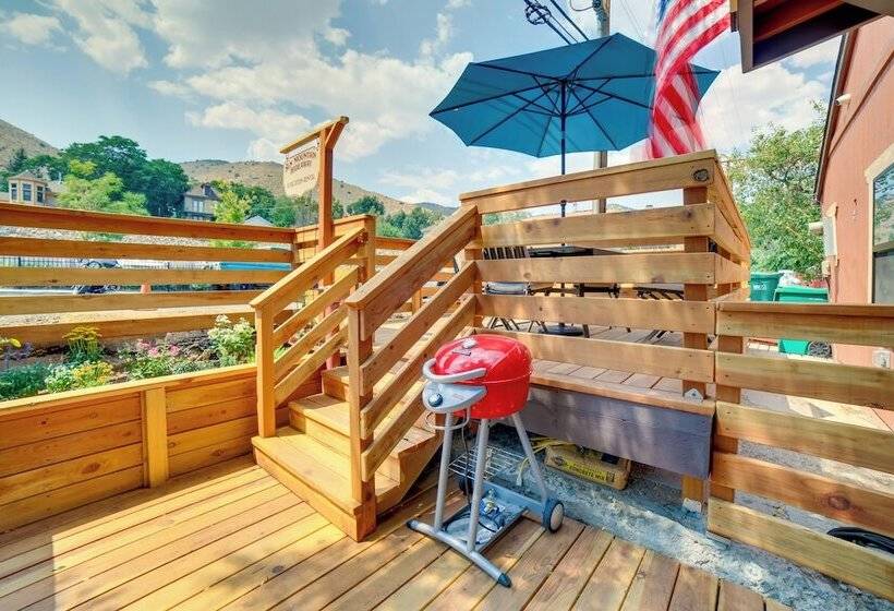 Central Virginia City Home W/ Deck!