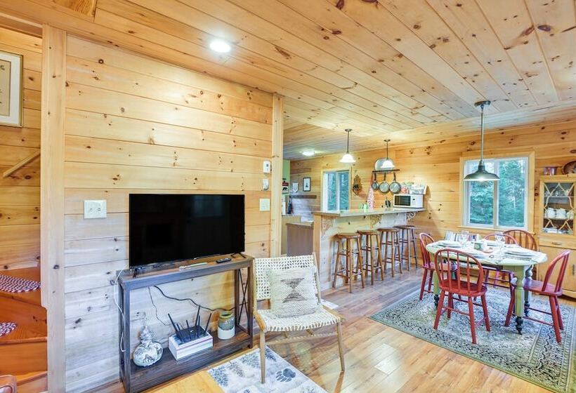 Cozy Acadia Area Cabin, Walk To Beach & Lighthouse
