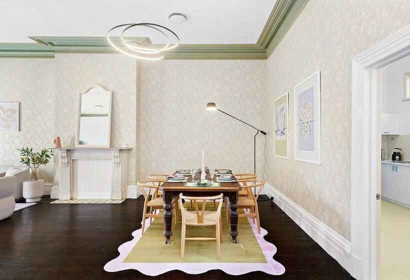 فندق فئة نجمة واحدة Fitzroy Private Rooms   132 Nicholson Homestay