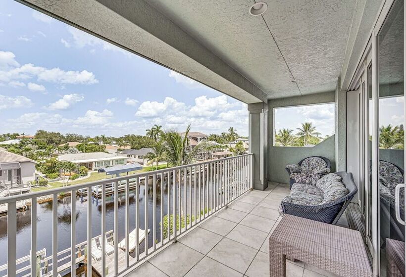 Luxe Bonita Springs Home < 2 Mi To Beach!