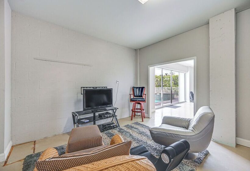 Luxe Bonita Springs Home < 2 Mi To Beach!