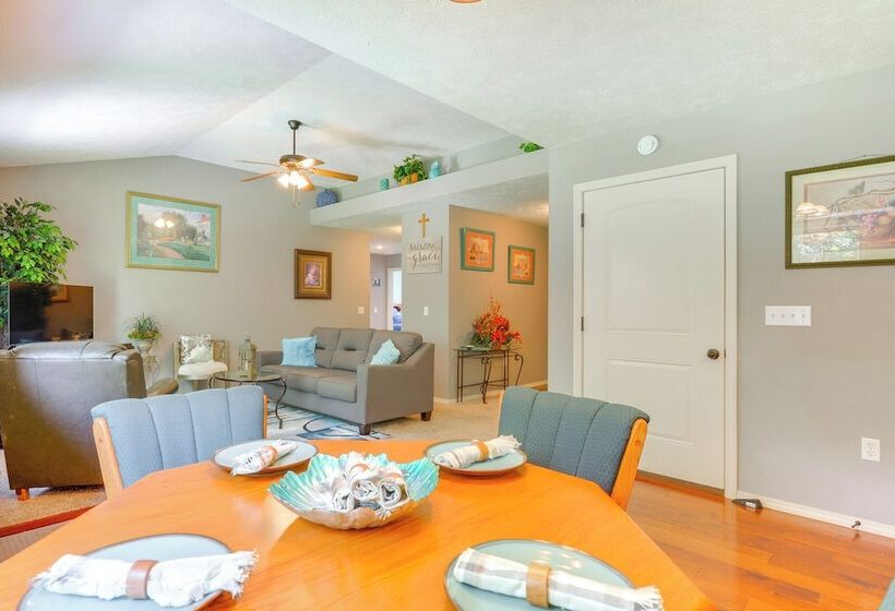 Springfield Area Home ~ 12 Mi To Downtown!