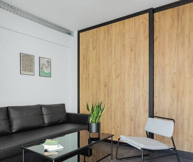 The Urbanist Inner City Residences