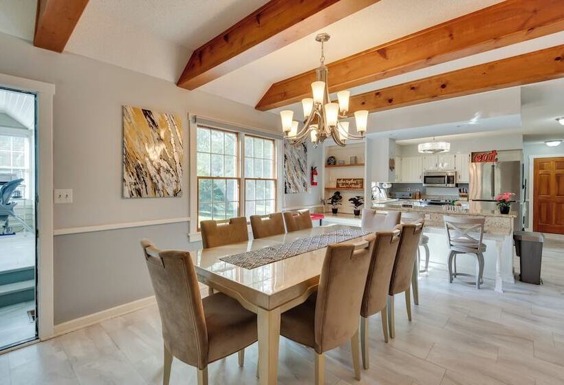 5 Acre Graceland Family Home In West Des Moines