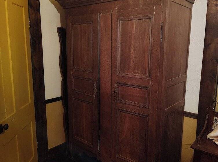 مبيت وإفطار Lafleur Guest House