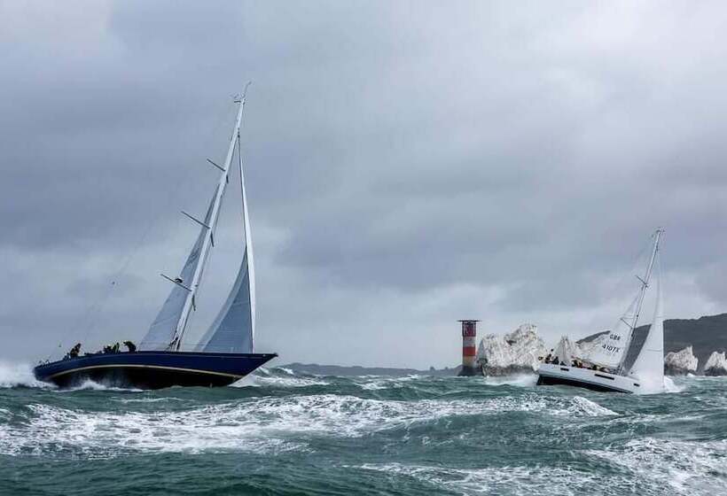 住所  Cosy Coastguard Cottage Right Next To The Sea