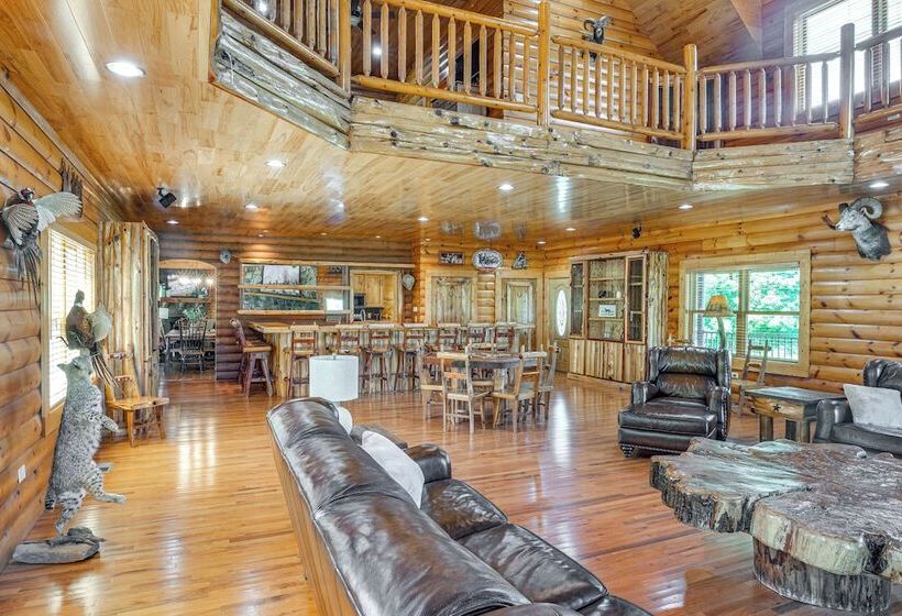 Rustic Retreat In Hickman On 160 Acres W/ Views!