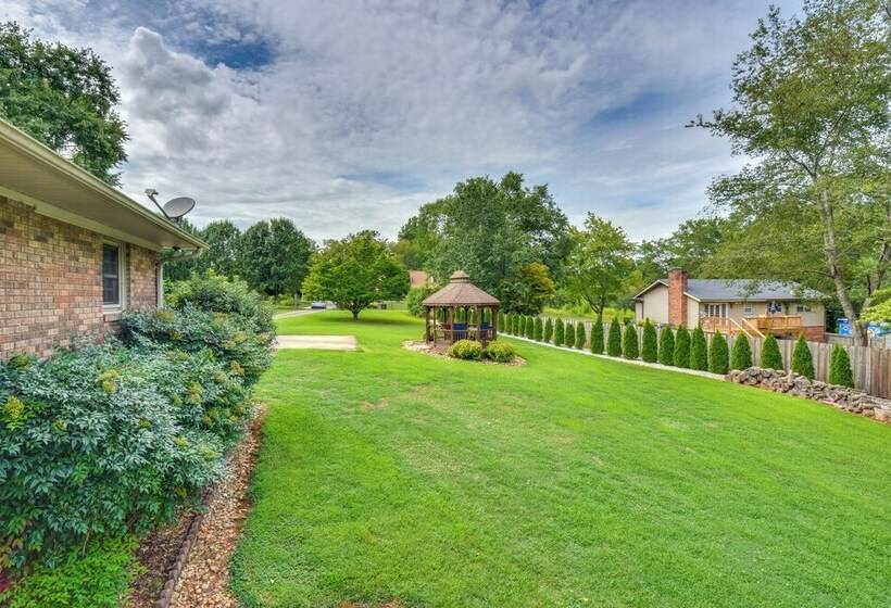 West Union Home W/ Saltwater Pool On 2 Acres!