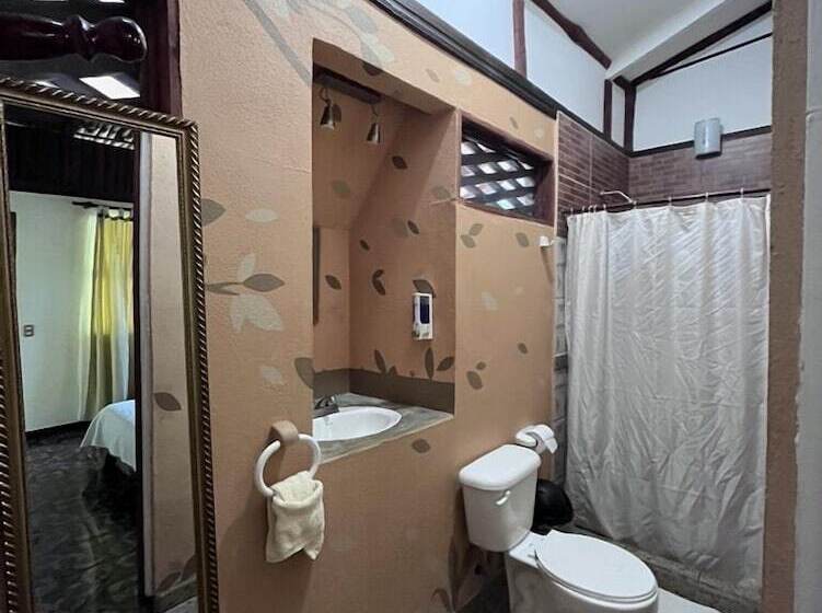 مبيت وإفطار Chilamate Rainforest Eco Retreat