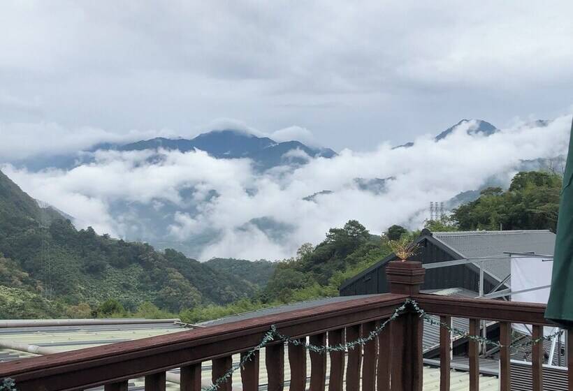 تختخواب و صبحانه Cingjing Morning Star