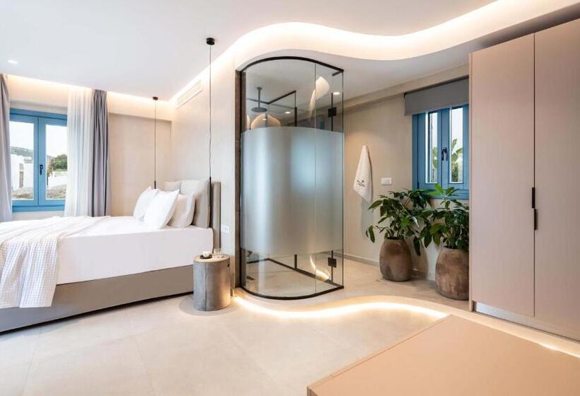 هتل Aura Suites Paros