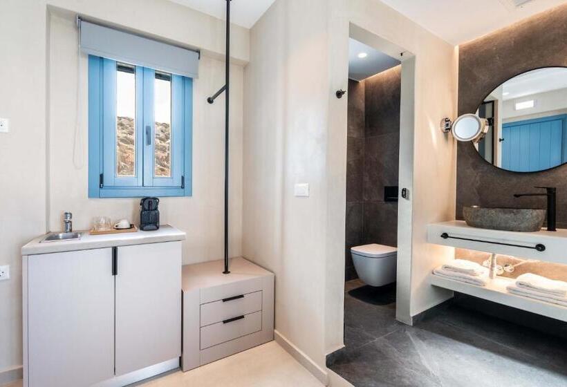 هتل Aura Suites Paros