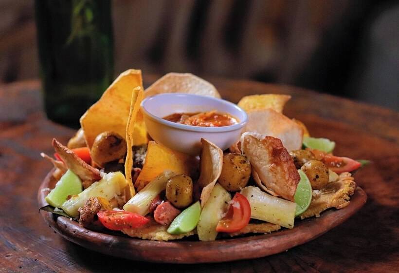 هتل Casa Tarza San Agustín