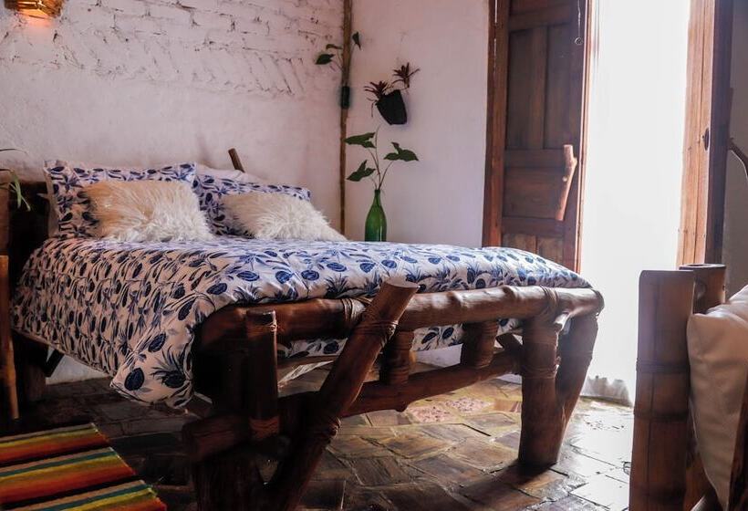 هتل Casa Tarza San Agustín