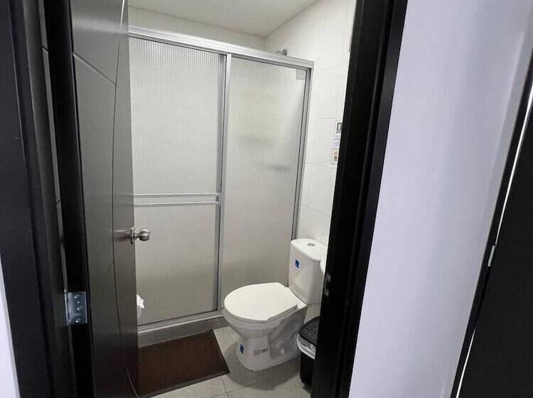 هتل Castillo Del Toro