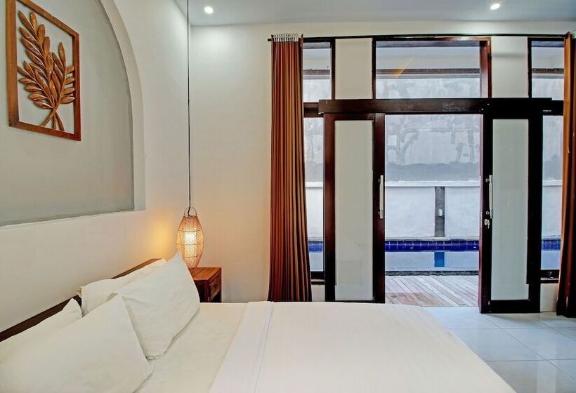 호텔 Collection O 93004 Double D Guest House