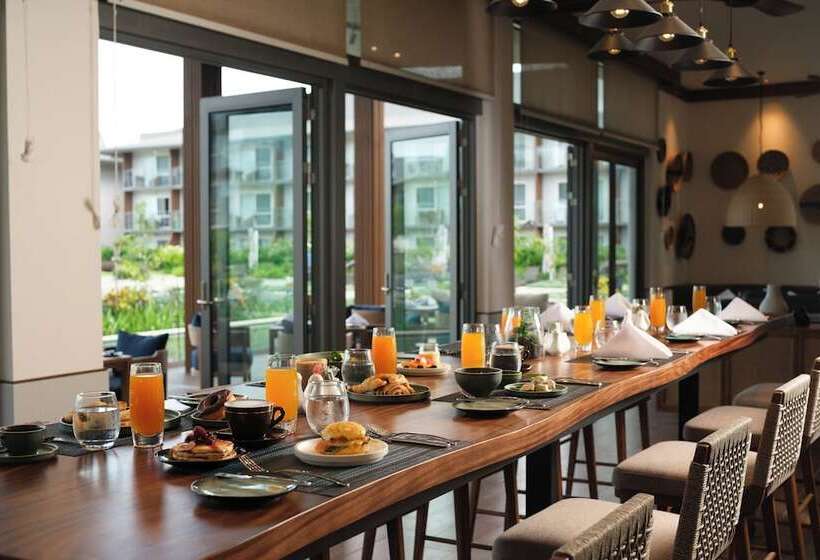 فندق Crowne Plaza Fiji Nadi Bay Resort & Spa, An Ihg