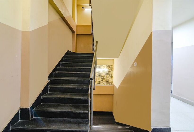 בית מלון כפרי Fabexpress Westin Plaza