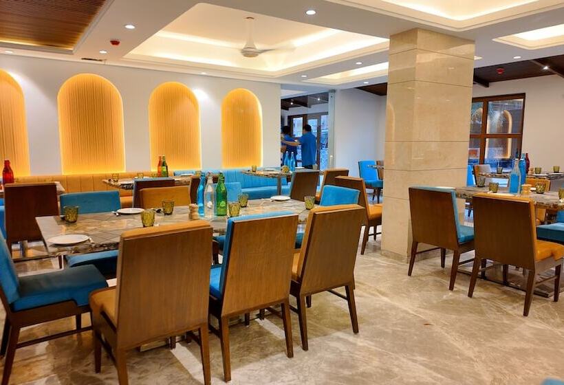 Fortune Select Candolim, Goa   Member Itc Hotels  Group