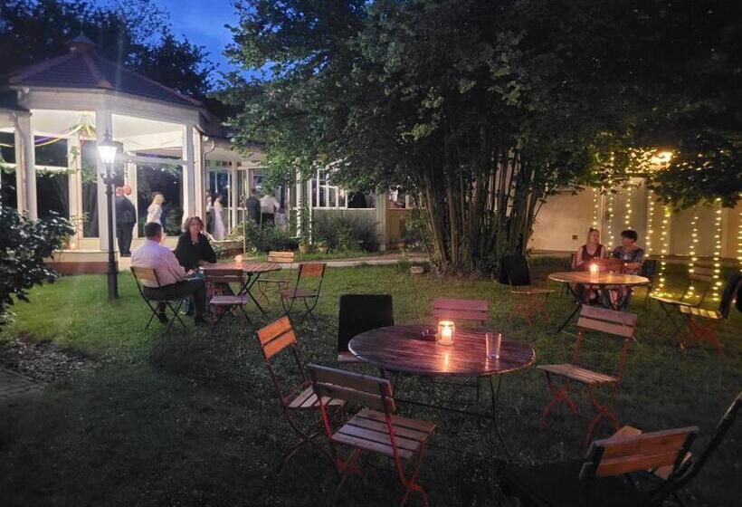 Mleczarnia Hotel Restauracja