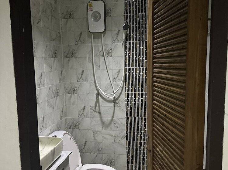 پانسیون Bangsit Guesthouse