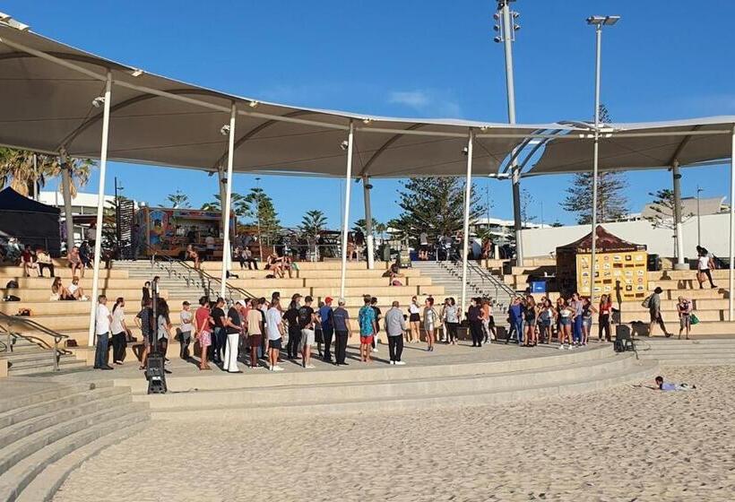 Coastal Salty Air 2bedrm 2bath W Ocean Views!