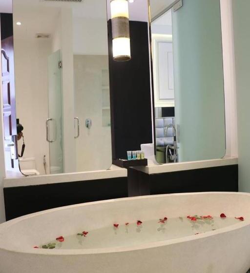 Hengly Mohasambath Hotel & Spa