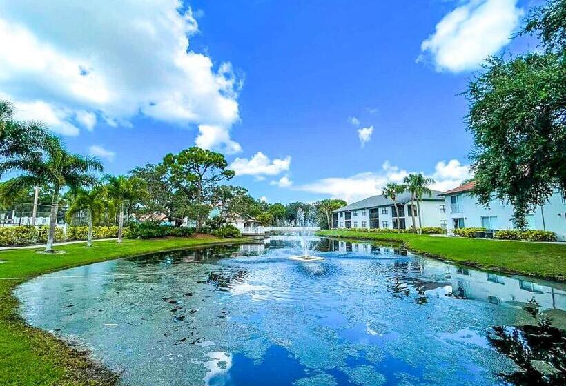 منتجع Spacious Shorewalk 2b 2b Condo Near Anna Maria Island, Beaches & Img Academy