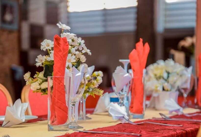 Alexander Hotel & Tours