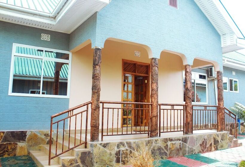 Briston Hotel   Serengeti