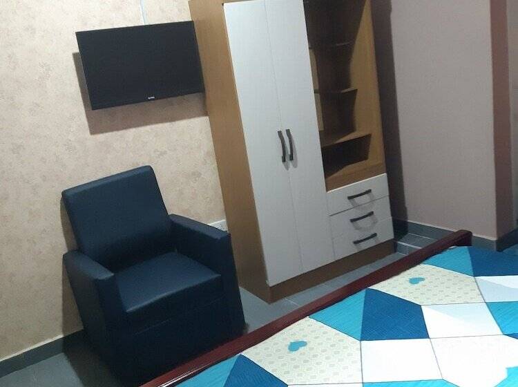 فندق Julbert Plaza