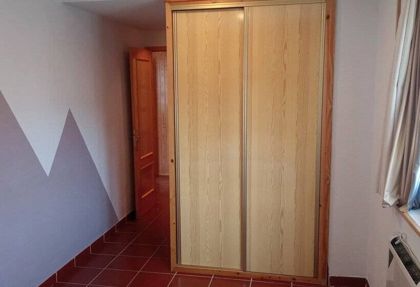 Apartamentos Las Tuyas 3000