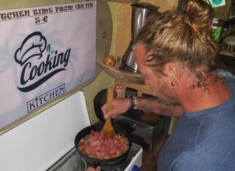 هاستل Hike And Chill Homestay