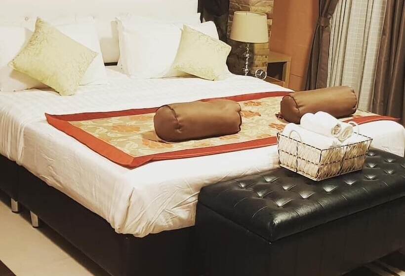 هاستل The Sea View Banchang
