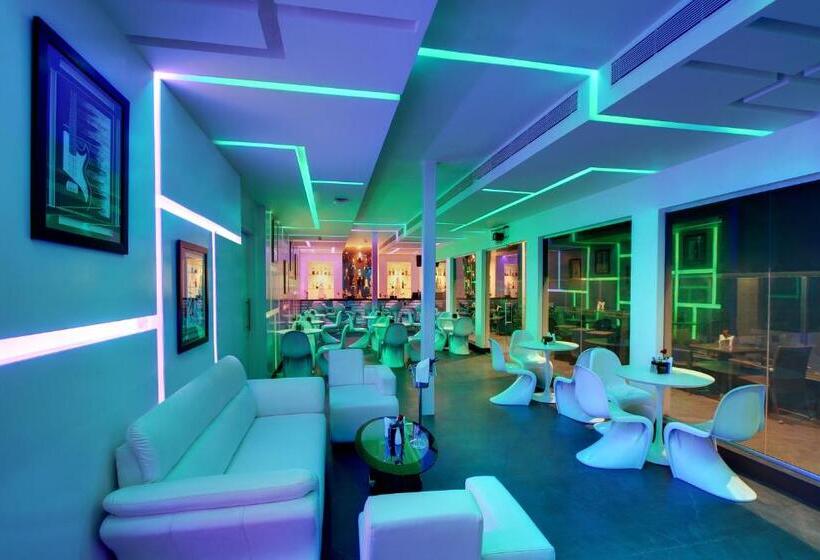 בית מלון כפרי Comfort Inn Insys