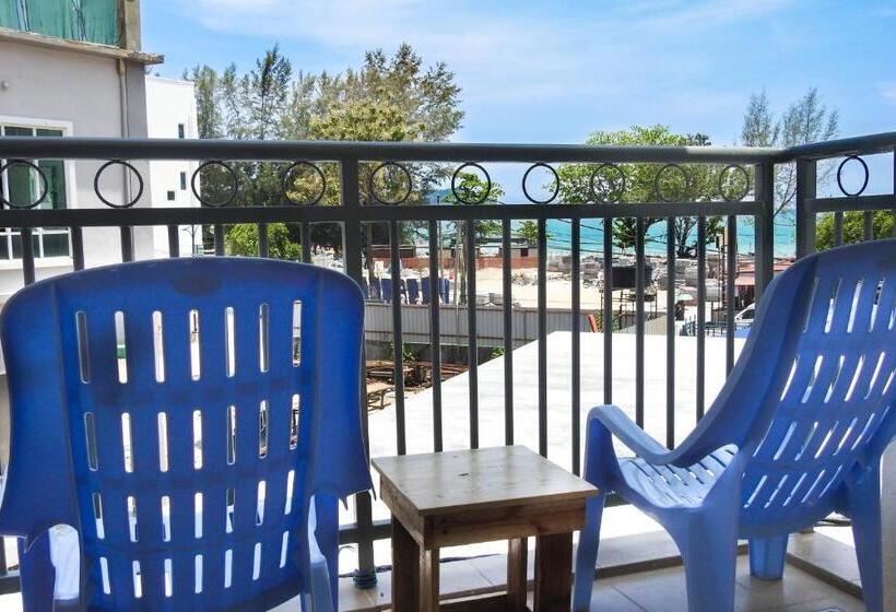 هتل Paretto Seaview