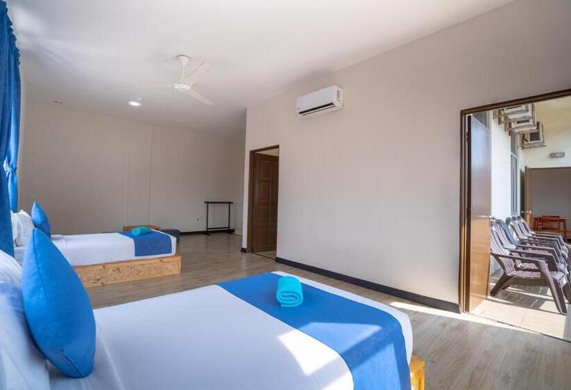 هتل Paretto Seaview