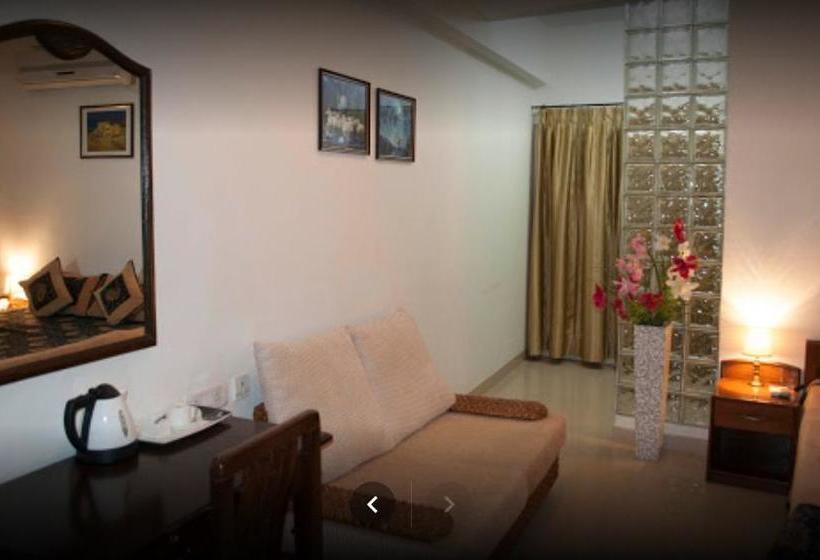 בית מלון כפרי Fabexpress Pleasant Moments Koramangala