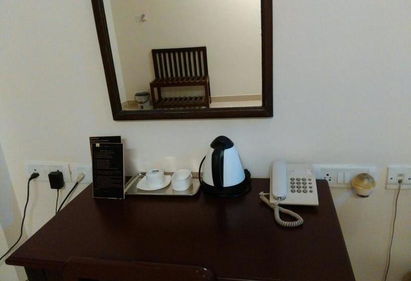 בית מלון כפרי Fabexpress Pleasant Moments Koramangala