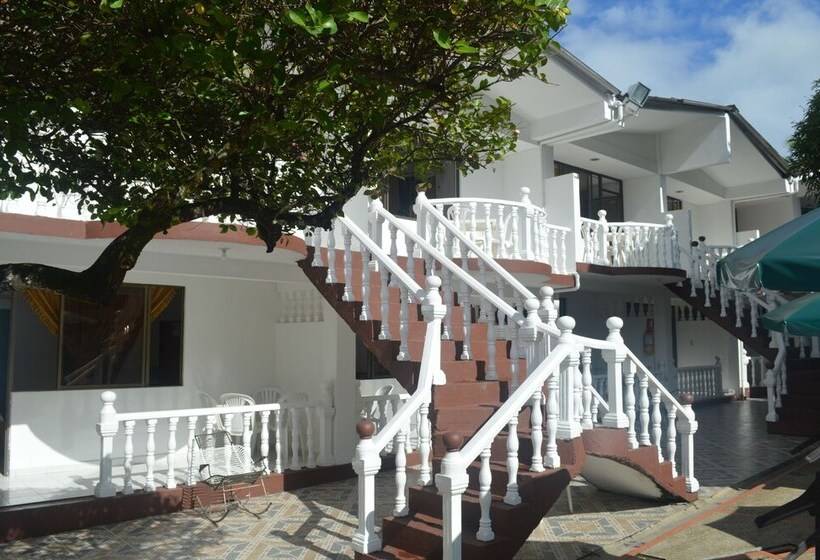 هتل Restaurante Versalles