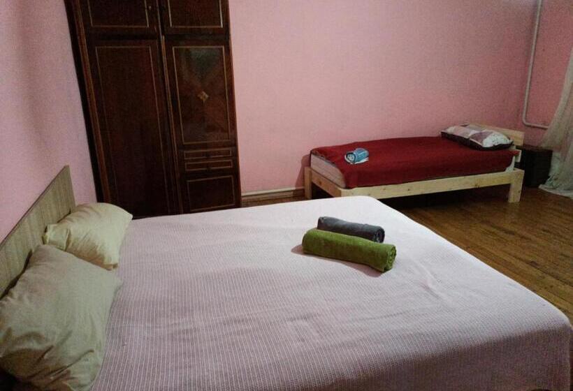 Krone Hostel