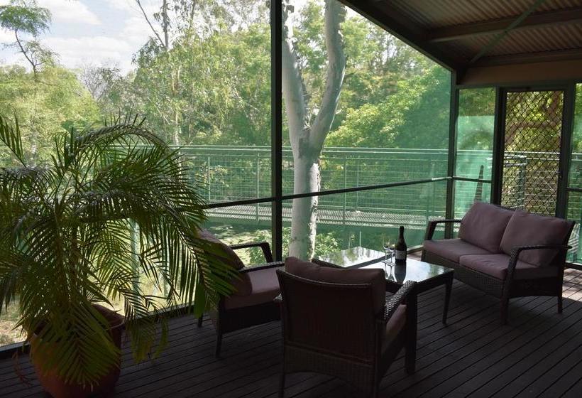 Parry Creek Farm Tourist Resort And Caravan Park