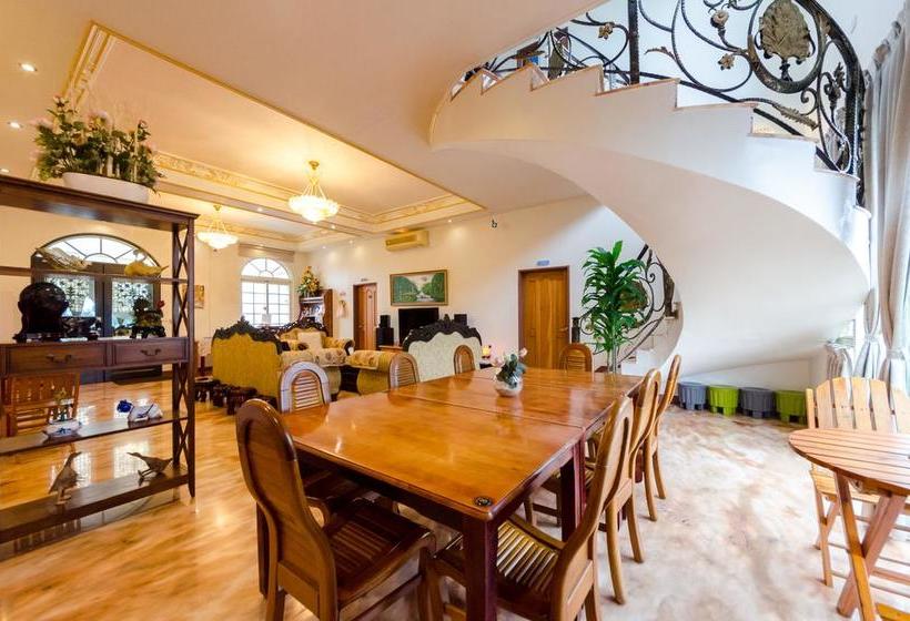 استراحتگاه Beauty Monroe B&b 可包棟 150吋投影 唱歌 夏日玩水 烤肉 電動麻將