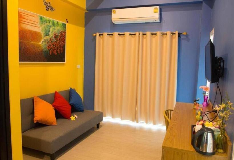 הוסטל Non Nid Non Noi Design Residence