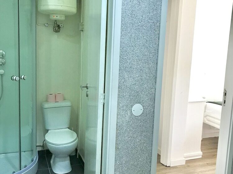 مبيت وإفطار Mirandesa Guesthouse